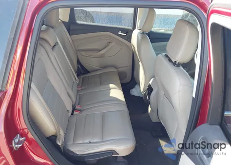 2018 Ford Escape Titanium из США, поврежденный, VIN 1FMCU0J9XJUB36625